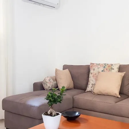 Spacious 3-bedroom With Courtyard In - Perfect For Families * Tempio Pausania