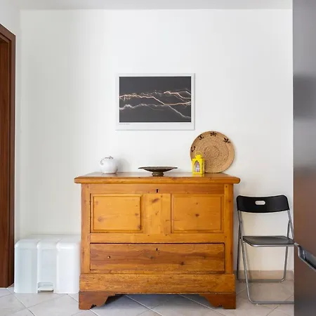 Apartment Spacious 3-bedroom With Courtyard In - Perfect For Families *