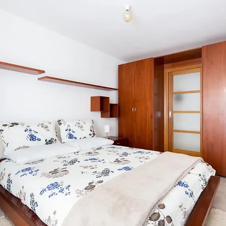 Spacious 3-bedroom With Courtyard In - Perfect For Families * Tempio Pausania
