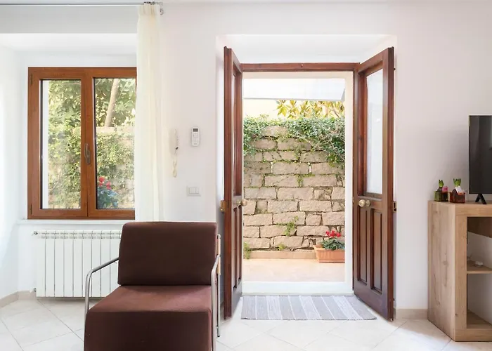 Daire Spacious 3-bedroom With Courtyard In - Perfect For Families