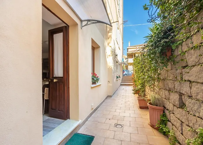 Spacious 3-bedroom With Courtyard In - Perfect For Families 公寓 *